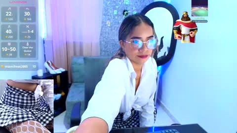 Snapshot of sally_ricci chatting on October 14, 2025, 11:33 am sally_ricci online show from October 14, 2025, 11:33 am