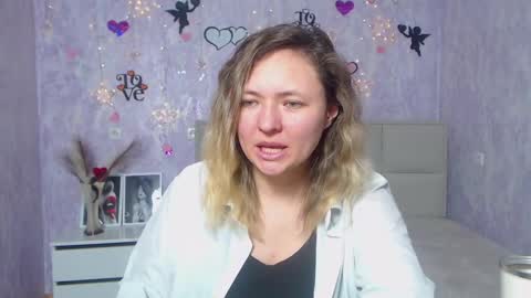 Snapshot of sallyverda chatting on February 19, 2025, 10:20 pm Sally online show from February 19, 2025, 10:20 pm