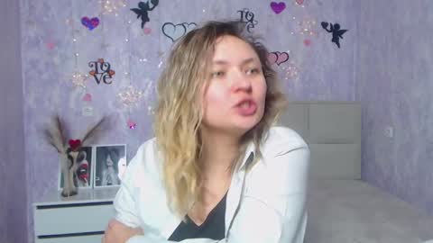 Snapshot of sallyverda chatting on February 20, 2025, 4:28 am Sally online show from February 20, 2025, 4:28 am
