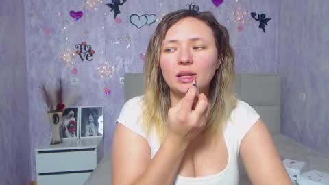 Snapshot of sallyverda chatting on February 21, 2025, 10:59 pm Sally online show from February 21, 2025, 10:59 pm