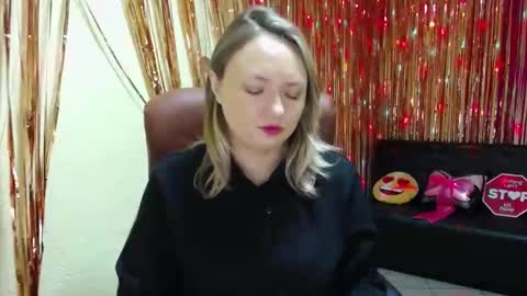 Snapshot of sallyverda chatting on September 9, 2025, 6:18 pm Sally online show from September 9, 2025, 6:18 pm