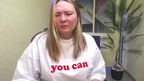 Snapshot of sallyverda chatting on July 10, 2026, 6:10 pm Sally online show from July 10, 2026, 6:10 pm