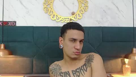 salome_daniel online show from October 4, 2025, 9:24 pm