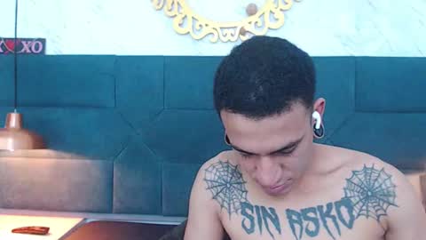 salome_daniel online show from October 17, 2025, 7:38 pm