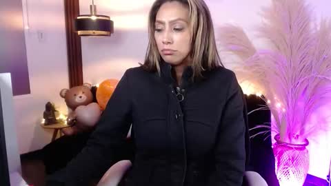 salome_drasin online show from October 13, 2025, 3:39 am