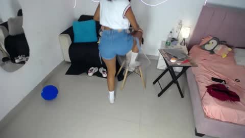 salome_horny3 online show from July 19, 2026, 2:21 pm