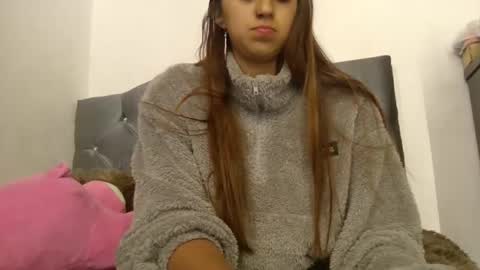 salome_parra21 online show from April 7, 2026, 3:07 am