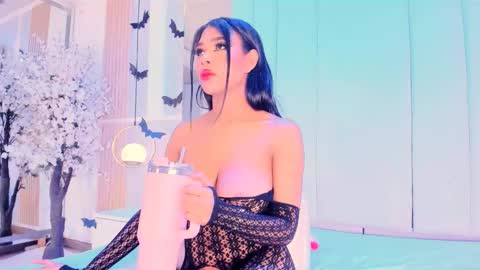  Salome benz online show from November 3, 2025, 10:10 pm