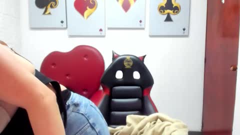 Snapshot of salomee_diazz chatting on December 2, 2025, 8:59 pm Salomee diazz online show from December 2, 2025, 8:59 pm