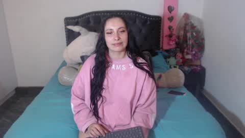 yenny online show from November 12, 2025, 3:29 am