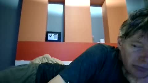 Snapshot of salsapaulus chatting on February 17, 2025, 9:03 am salsapaulus online show from February 17, 2025, 9:03 am