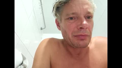 Snapshot of salsapaulus chatting on February 15, 2026, 10:36 am salsapaulus online show from February 15, 2026, 10:36 am