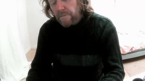 Snapshot of saltimbanquier chatting on March 6, 2025, 7:36 am Saltimbanquier Salt ou Banquier online show from March 6, 2025, 7:36 am