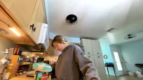 Salty Captain 69  Hat Girl 69 online show from October 30, 2025, 9:04 pm