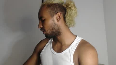 salvatore_amator online show from May 28, 2026, 6:10 am
