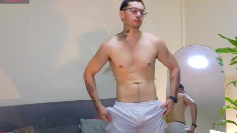 Salvatore online show from December 3, 2025, 11:25 pm