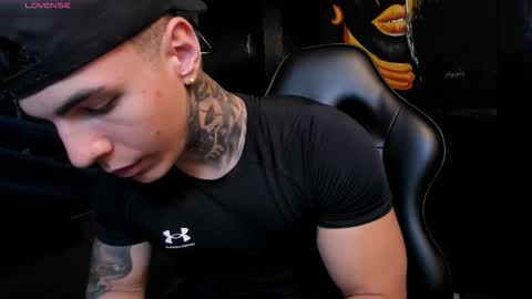 Snapshot of salvatore_damore chatting on November 5, 2025, 5:13 pm SALVATORE online show from November 5, 2025, 5:13 pm