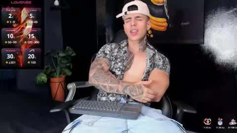 SALVATORE online show from November 13, 2025, 5:34 pm