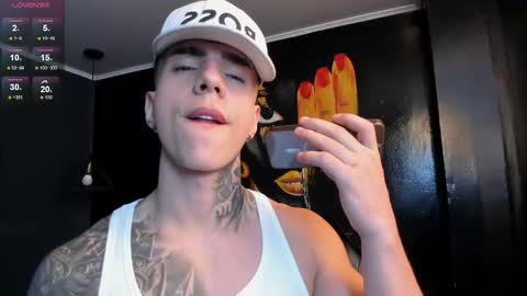 SALVATORE online show from November 24, 2025, 5:23 pm