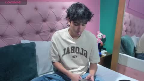 salvatore  online show from December 11, 2024, 9:23 pm