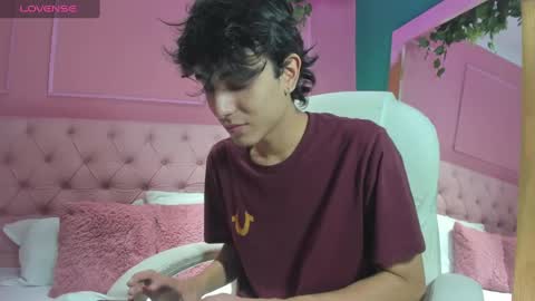 salvatore  online show from January 11, 2025, 9:25 pm