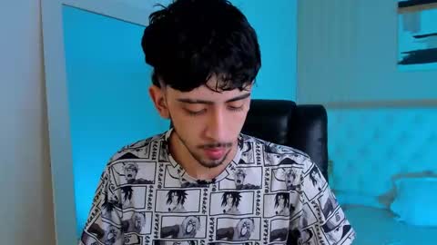 salvatore  online show from September 23, 2025, 8:23 pm