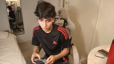 Snapshot of salvatore_montt chatting on December 4, 2025, 4:22 am salvatore_montt online show from December 4, 2025, 4:22 am