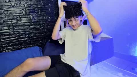 Snapshot of sam__cute chatting on February 20, 2025, 2:40 am sam__cute online show from February 20, 2025, 2:40 am