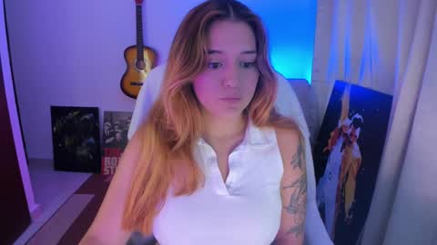Snapshot of sam_cherry69 chatting on January 10, 2025, 12:04 pm Samy cherry online show from January 10, 2025, 12:04 pm