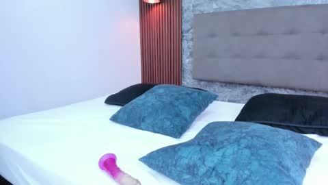 Sam Clark online show from October 21, 2025, 4:13 am