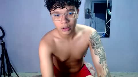 sam_latino22 online show from November 22, 2025, 7:02 pm