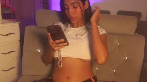 Samantha Roberts online show from January 9, 2026, 6:53 pm