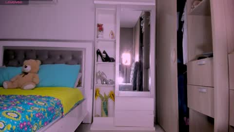 carolina online show from October 14, 2025, 1:50 am