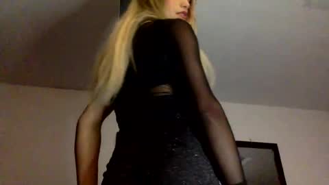 Snapshot of samanta_loch chatting on June 23, 2026, 1:47 am samanta loch online show from June 23, 2026, 1:47 am