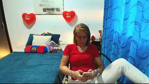 Snapshot of samanta_stone69 chatting on February 19, 2025, 10:31 pm Samanta Stone online show from February 19, 2025, 10:31 pm