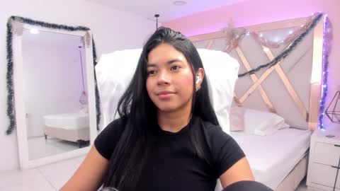 sam  online show from December 17, 2025, 3:23 am