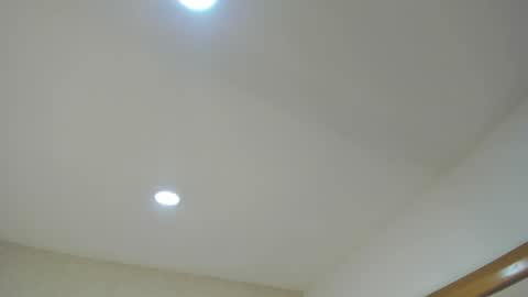 Samanta online show from May 17, 2026, 3:37 am