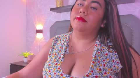 Snapshot of samantha29x_ chatting on October 8, 2025, 2:14 pm S A M M Y online show from October 8, 2025, 2:14 pm