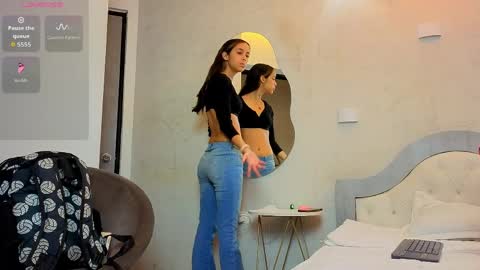 samantha_and_bastian online show from March 26, 2026, 3:45 am