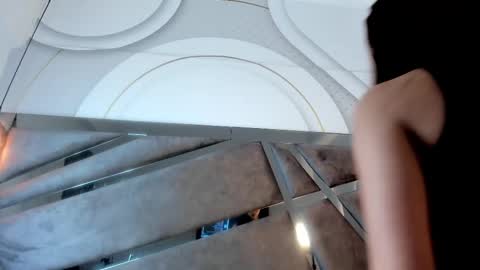 Samantha Beckham online show from March 6, 2026, 11:12 pm