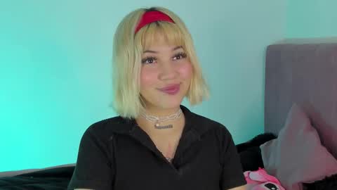 samantha_browwnn online show from November 27, 2025, 11:29 pm