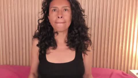 samantha_duart3 online show from June 19, 2026, 11:36 am