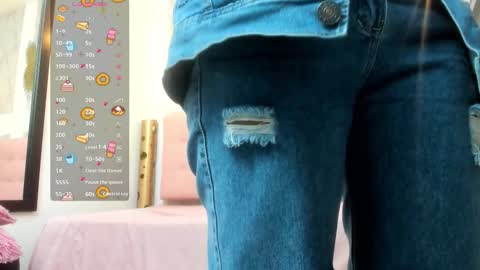    online show from December 14, 2025, 10:31 am