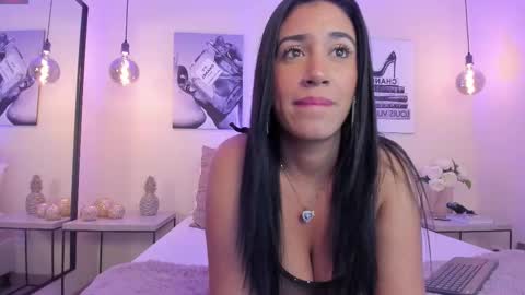 Samantha online show from October 9, 2025, 2:26 pm