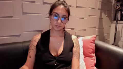 Snapshot of samantha_jadee chatting on December 6, 2024, 10:41 pm Samantha online show from December 6, 2024, 10:41 pm