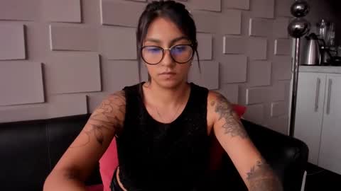 Snapshot of samantha_jadee chatting on December 10, 2024, 8:38 pm Samantha online show from December 10, 2024, 8:38 pm