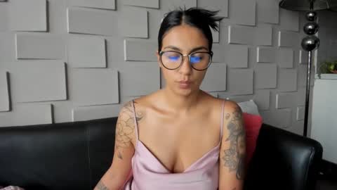 Snapshot of samantha_jadee chatting on February 2, 2025, 1:08 pm Samantha online show from February 2, 2025, 1:08 pm