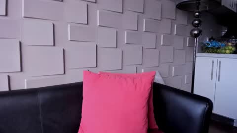 Snapshot of samantha_jadee chatting on February 6, 2025, 12:48 pm Samantha online show from February 6, 2025, 12:48 pm