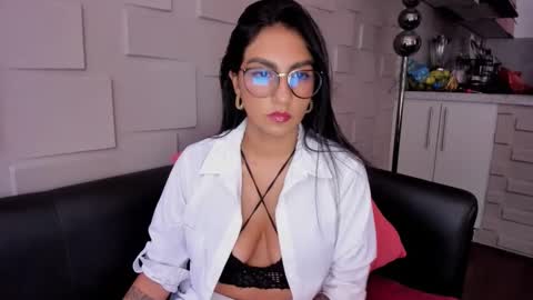 Snapshot of samantha_jadee chatting on February 7, 2025, 8:53 pm Samantha online show from February 7, 2025, 8:53 pm