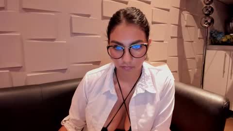 Snapshot of samantha_jadee chatting on February 7, 2025, 11:55 pm Samantha online show from February 7, 2025, 11:55 pm